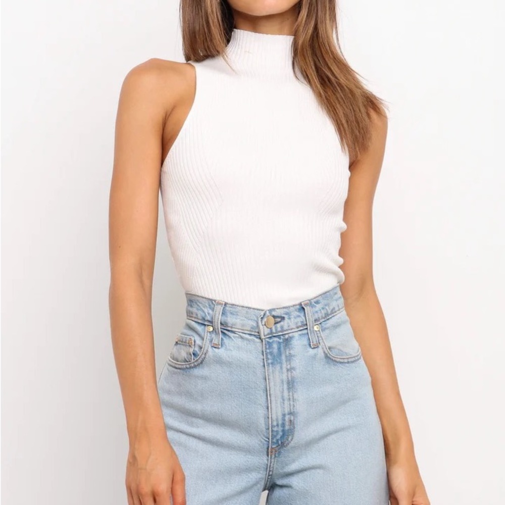 Petal & Pup White Ribbed Crop Top